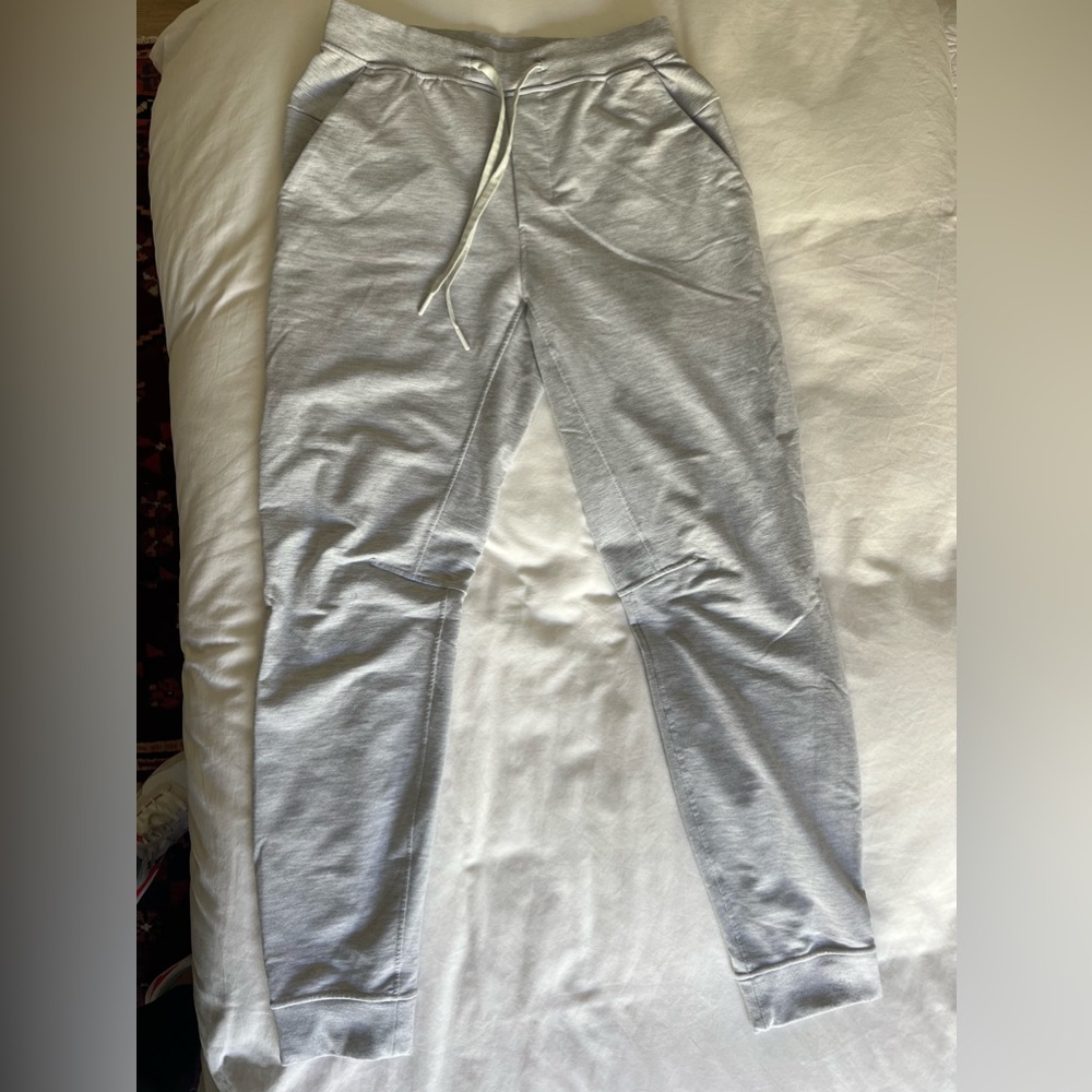 Lululemon gray pants